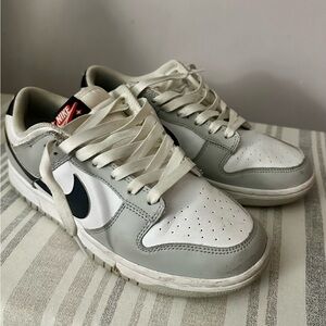 Nike Men’s White, Light Gray & Black Low-Top Sneakers